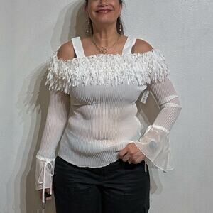 Kaelyn Max II White Off Shoulder Pleated Fringe Blouse Sz L NWT